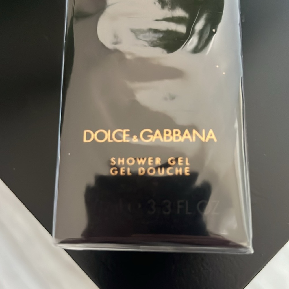 Dolce & Gabbana Intenso Shower Gel for men 3.3oz sealed, brand new. - Picture 2 of 8